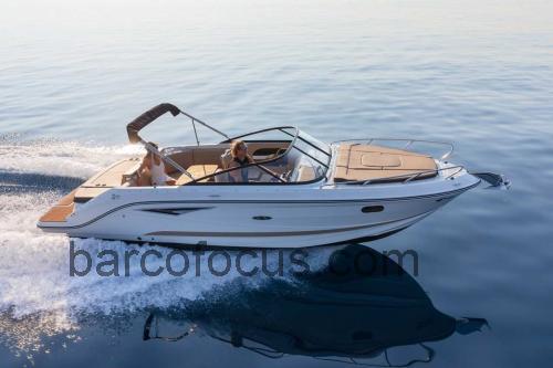 Sea Ray 250 Sun Sport ficha tecnica
